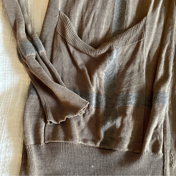 Burberry sweater - Picture 2 of 10